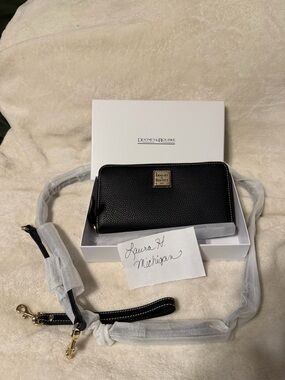 Dooney & Bourke Wallet, Wristlet, Crossbody